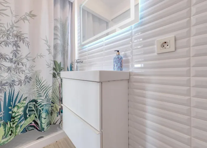 בית נופש Casa Dang - 600m To The By Lanzarote קוסטה טגוויסה